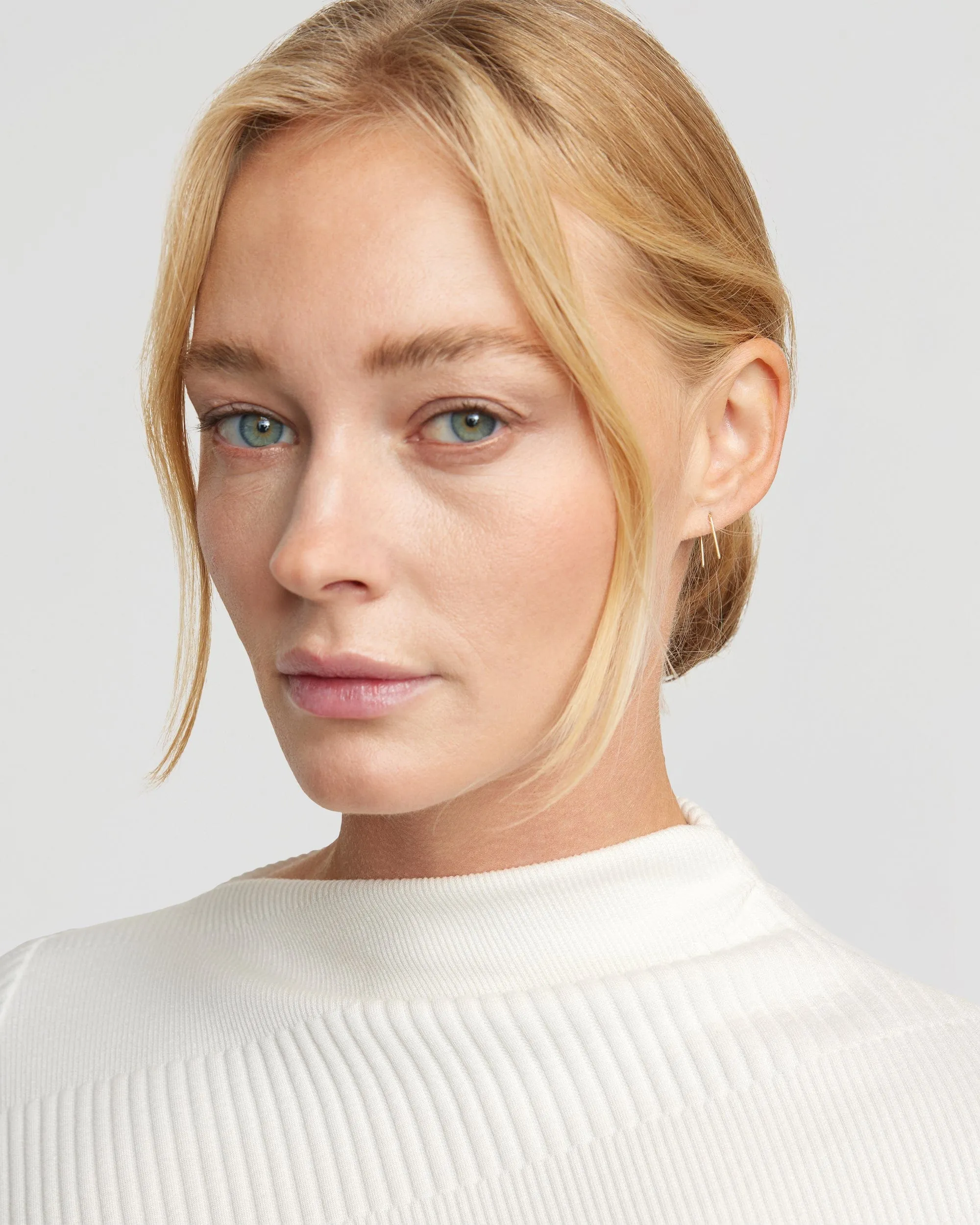 14K Gold Staple Earrings