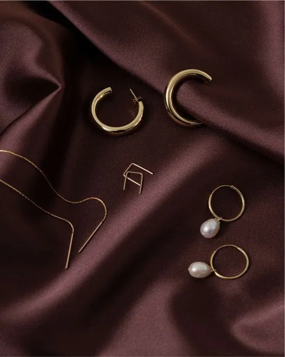 14K Gold Staple Earrings