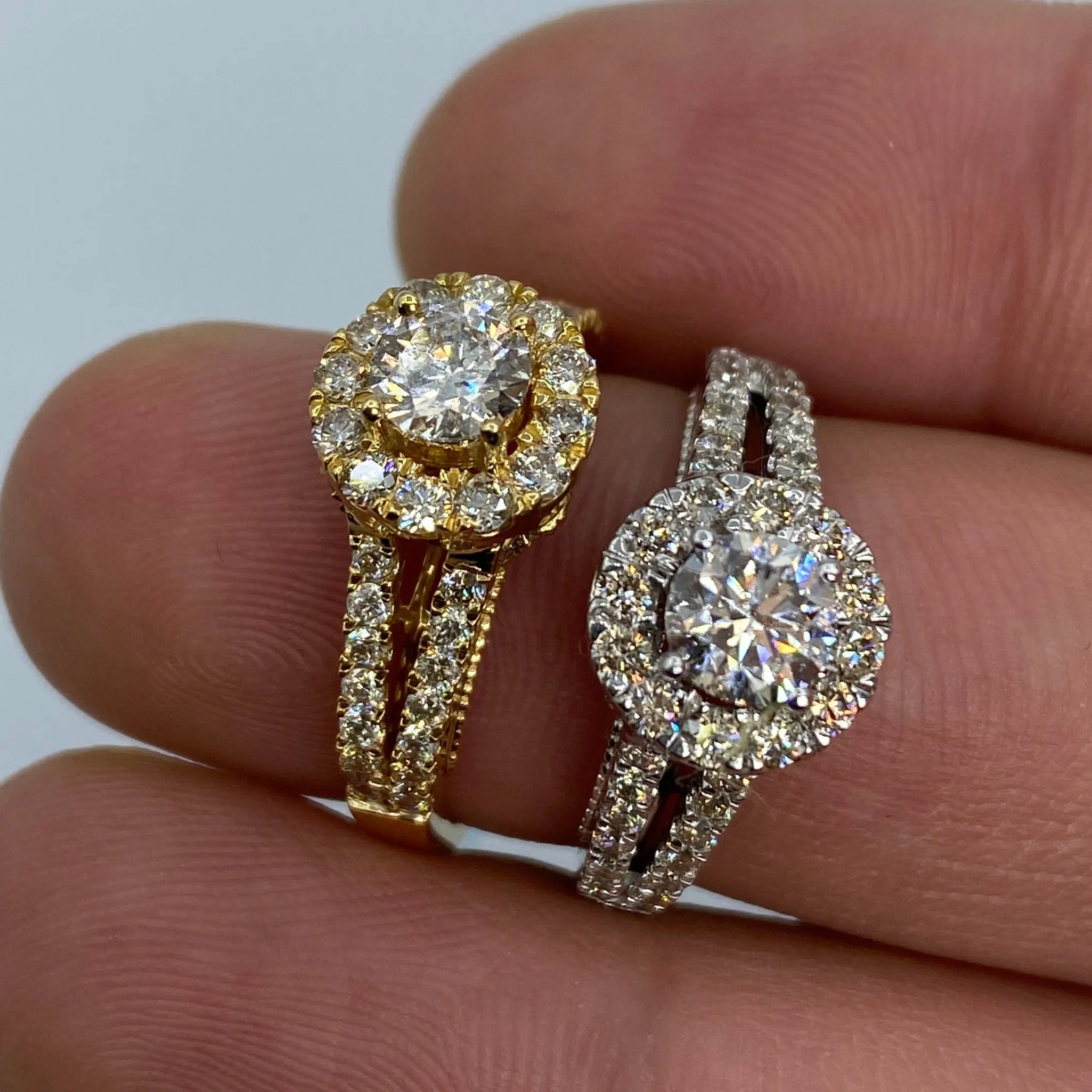 14K Large Circle Stone Diamond Engagement Ring