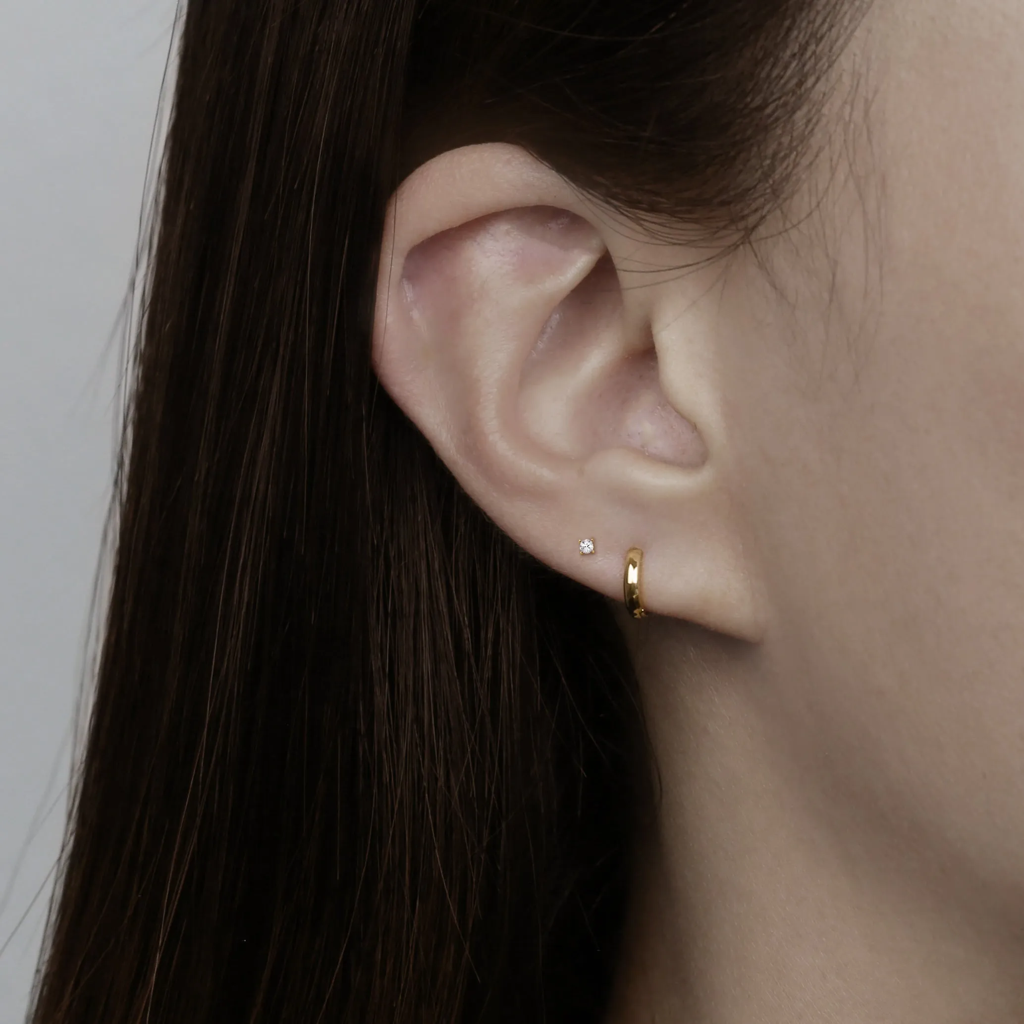 14k Solid Gold 2mm 3mm Clear Black Stone Stud Earring