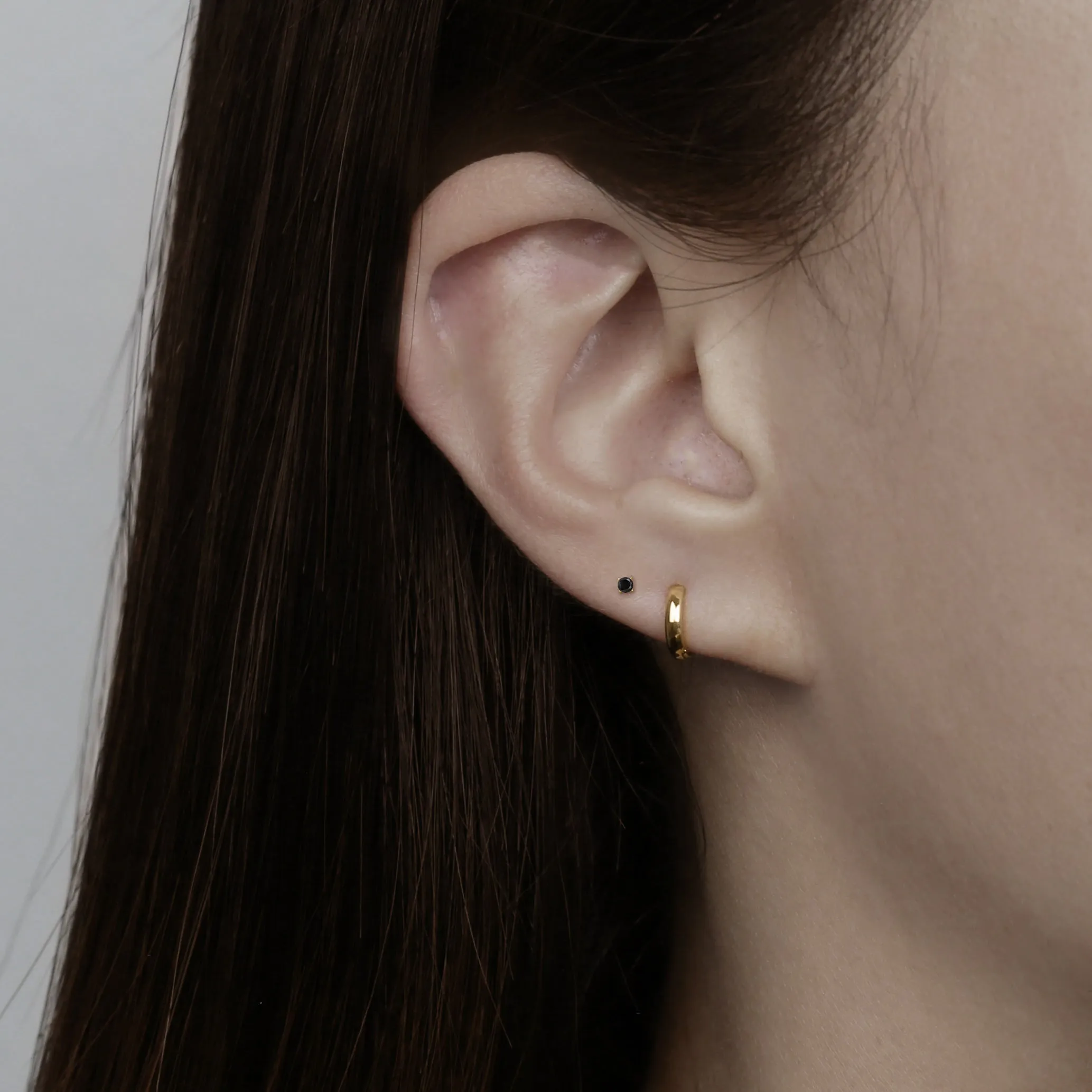 14k Solid Gold 2mm 3mm Clear Black Stone Stud Earring