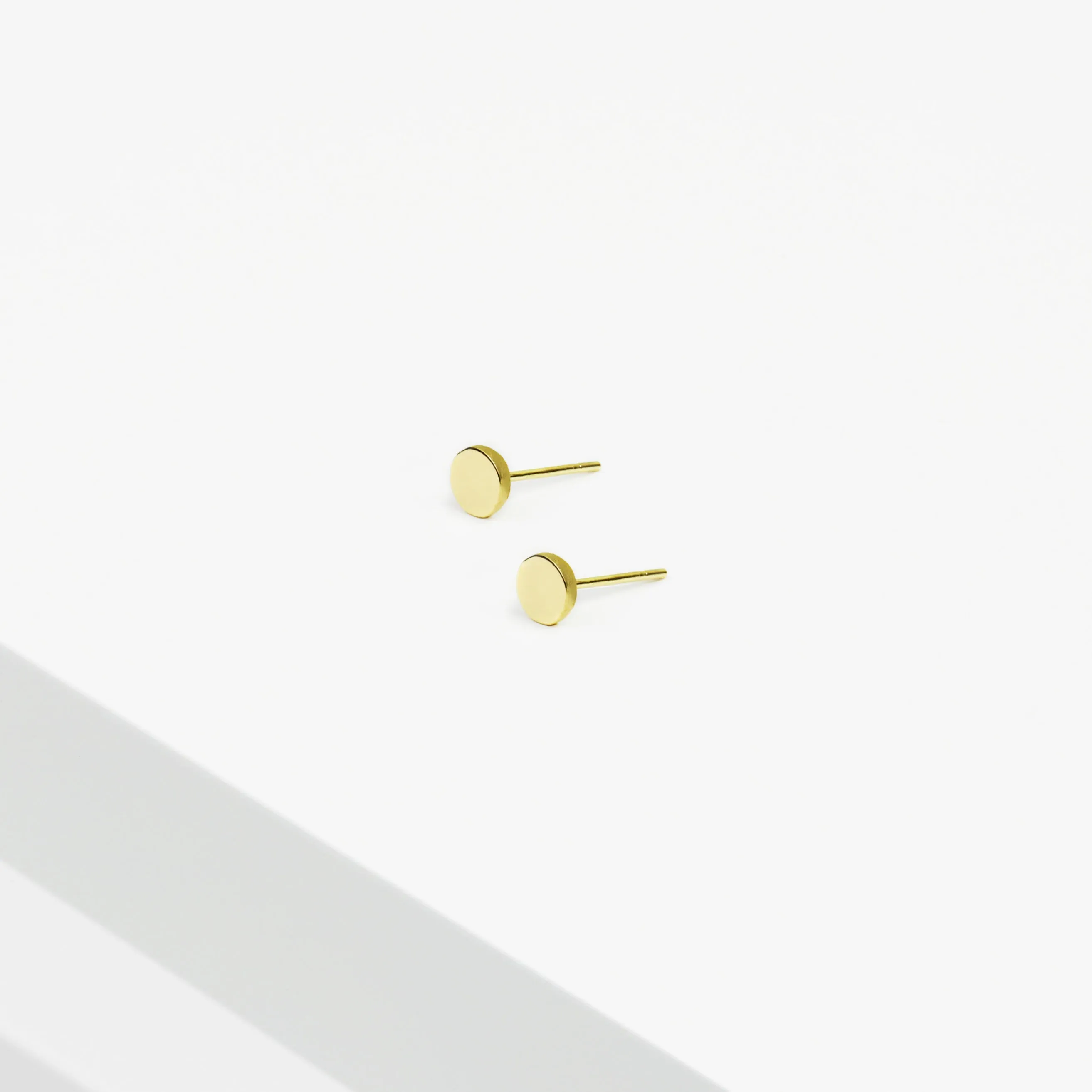14k Solid Gold Circle Stud Earrings