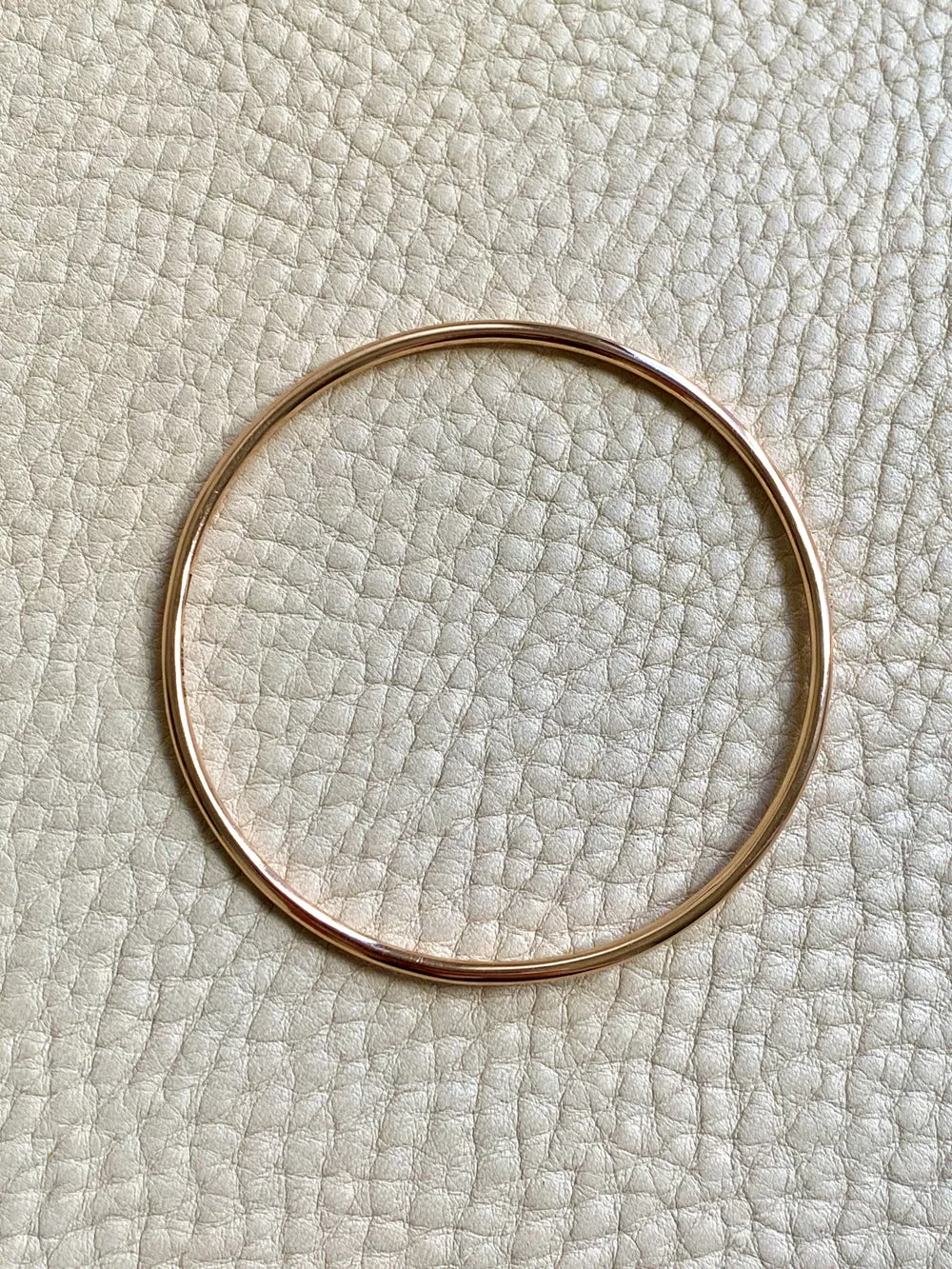 1955 Swedish Vintage 18k Gold Round Circular Solid Bangle - 7.9 inch interior circumference
