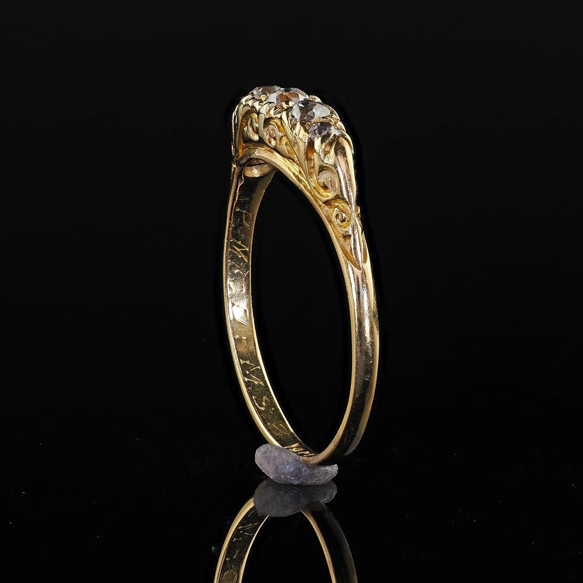 Antique Victorian 18K Yellow Gold Old European Cut Diamond Five Stone Band