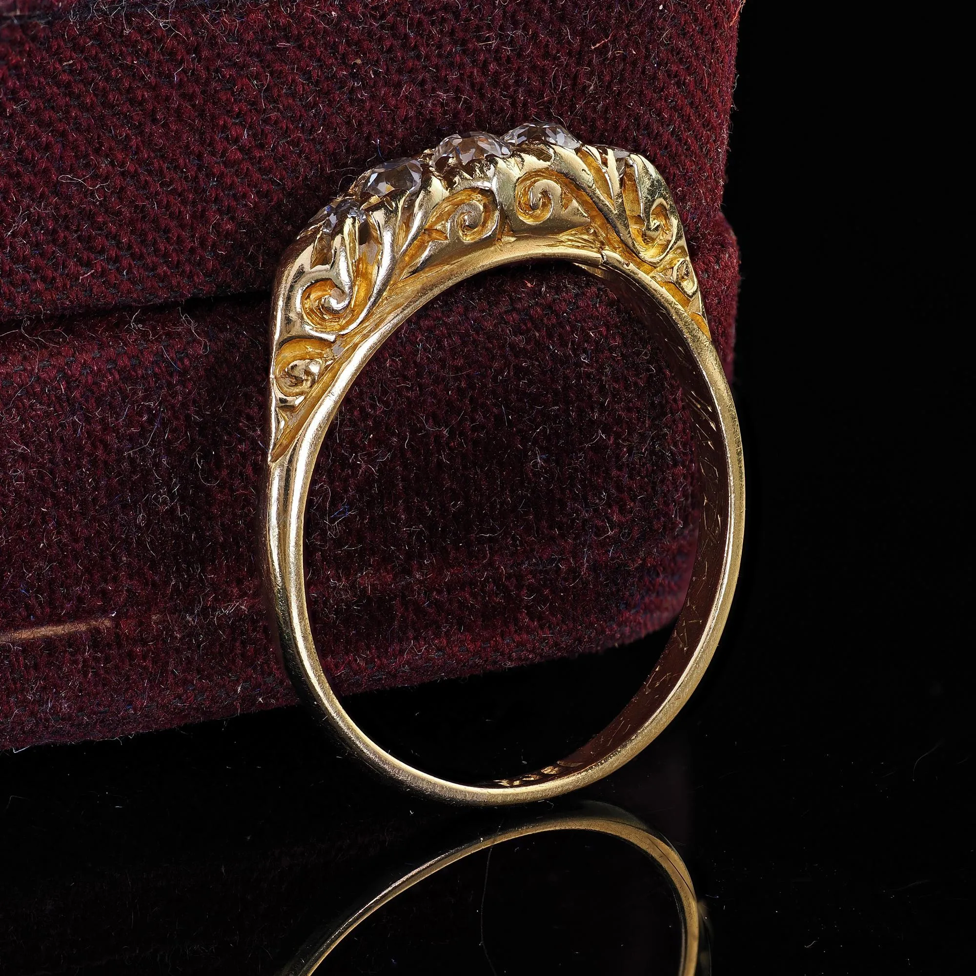 Antique Victorian 18K Yellow Gold Old European Cut Diamond Five Stone Band