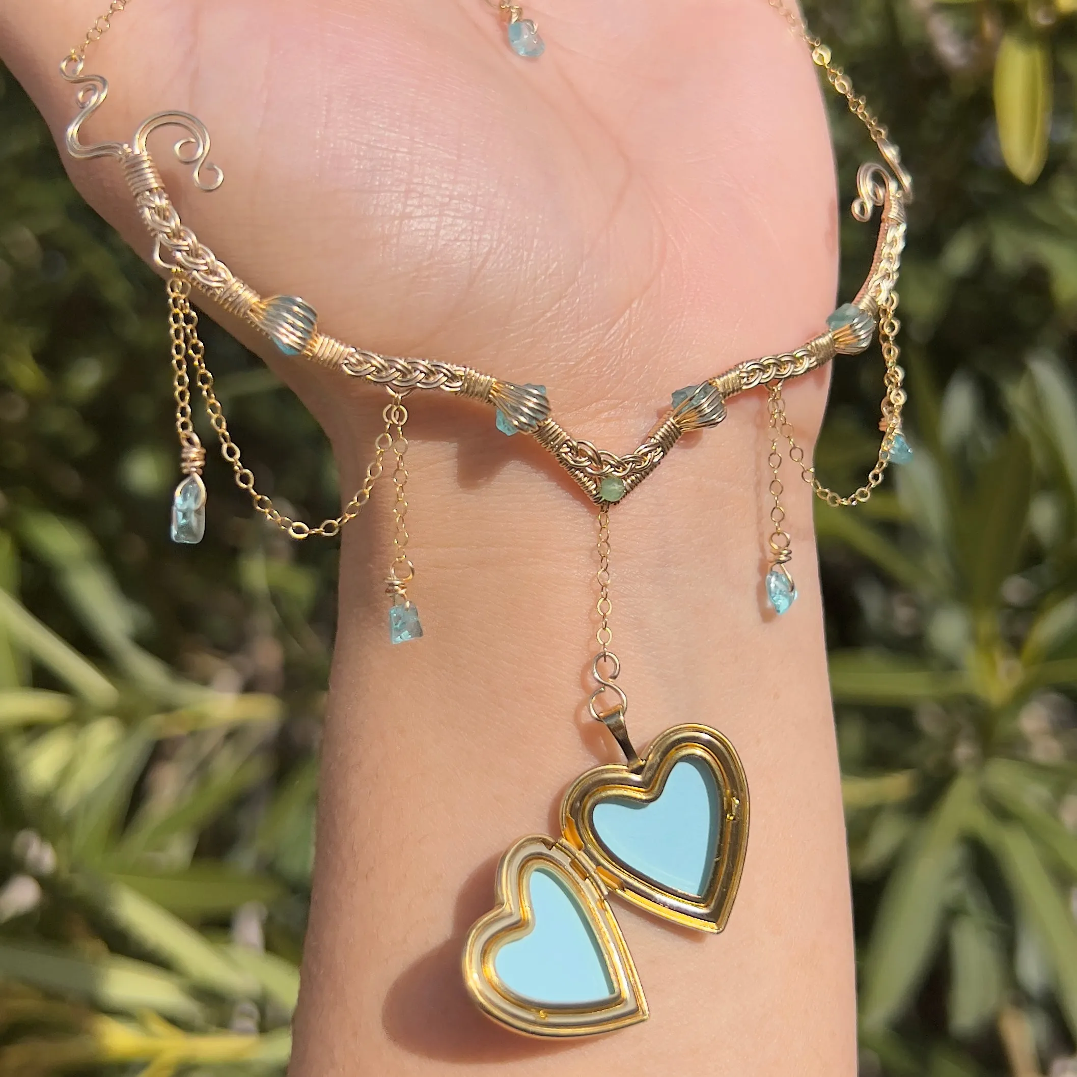 Astraea Lovers Locket Blue Apatite 14KGF ✵
