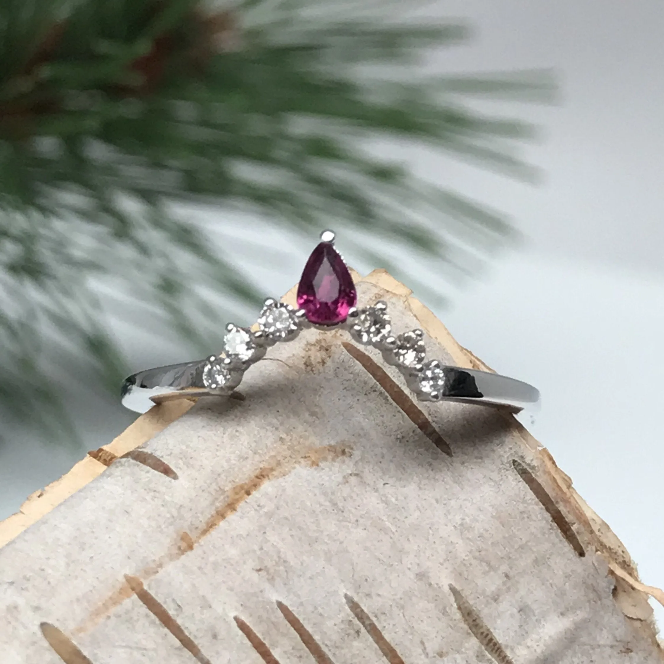 Awe - Stacking Ring