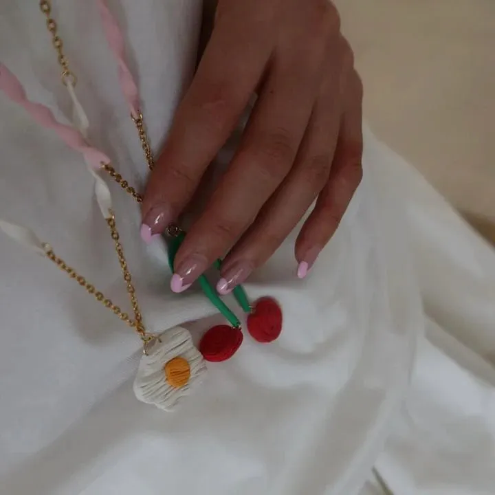 Breakfast necklaces