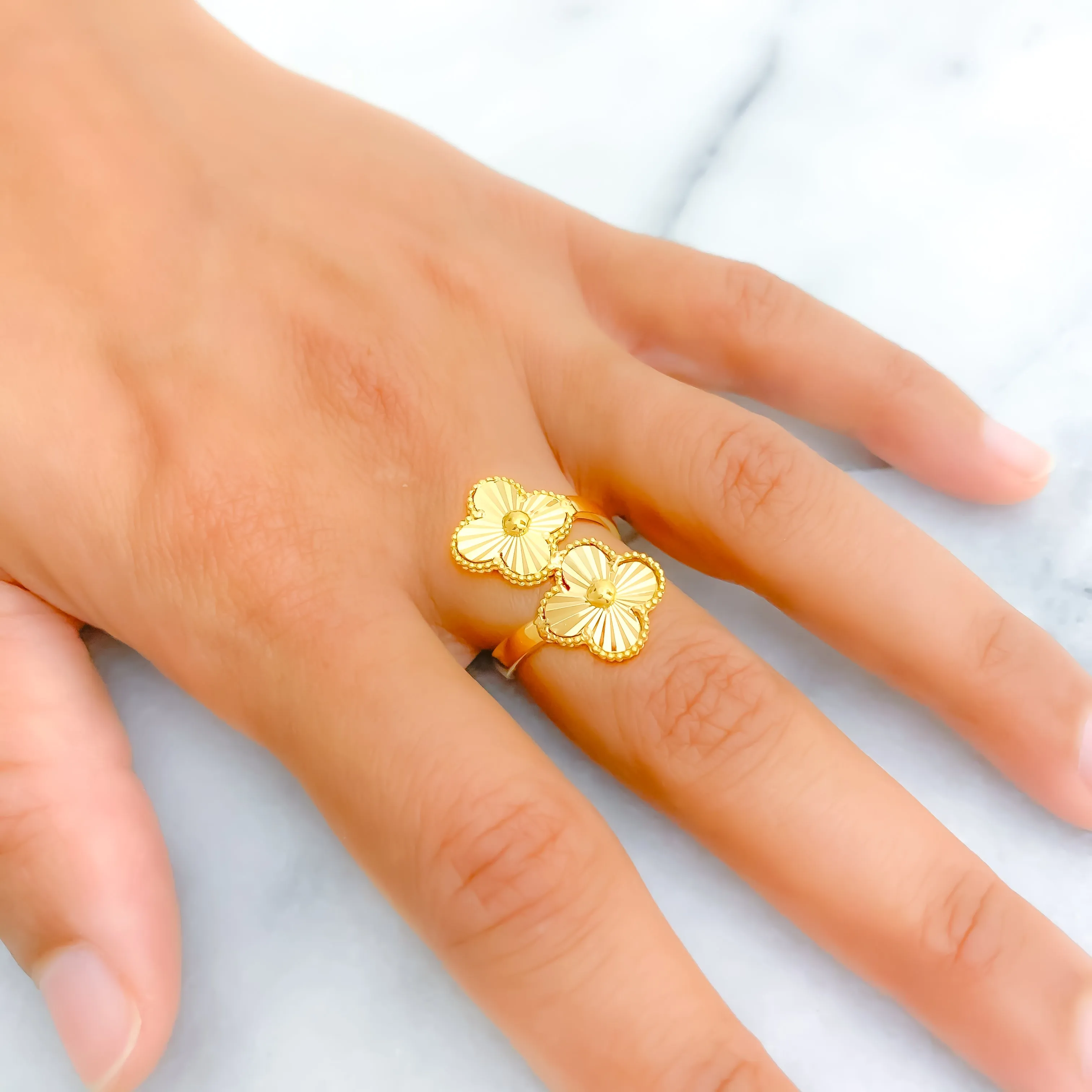 Bright Trendy Dual Flower 21k Gold Clover Ring