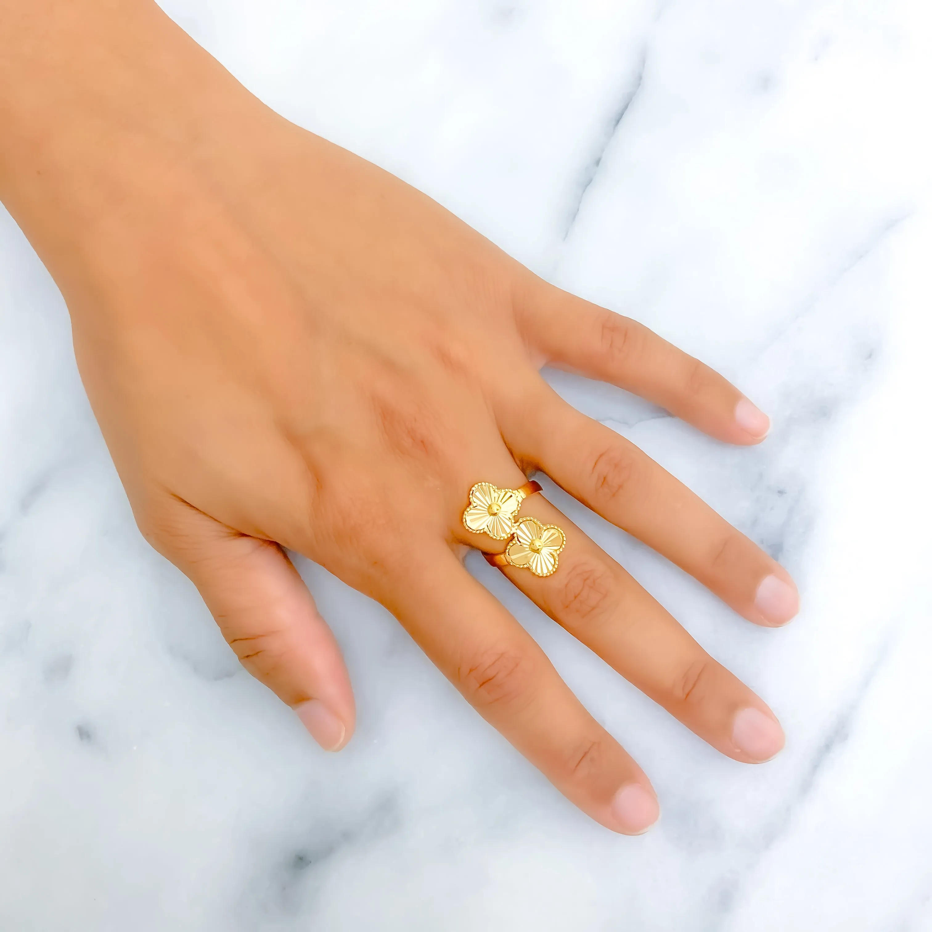 Bright Trendy Dual Flower 21k Gold Clover Ring