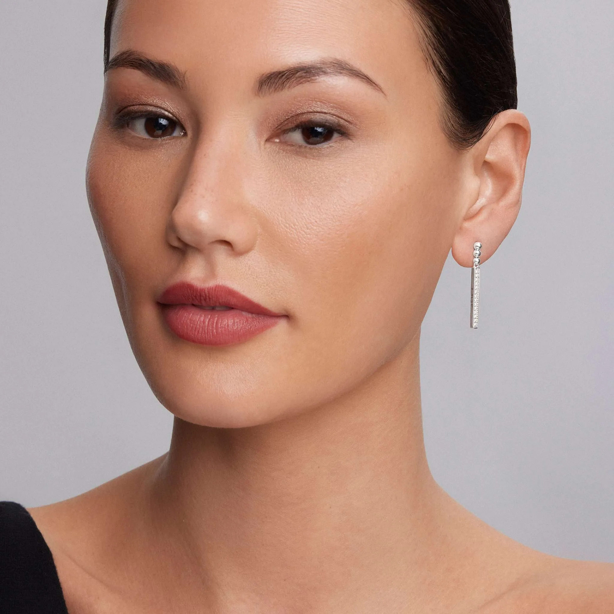 Caviar Spark Linear Diamond Earrings