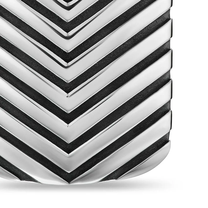 Chevron Tag in Sterling Silver, 27mm