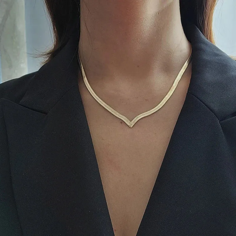 Creative V-shaped Necklace For Women Flat Snake Chain Choker Fashion Blade Chains Neck Accessories Jewelry Gift