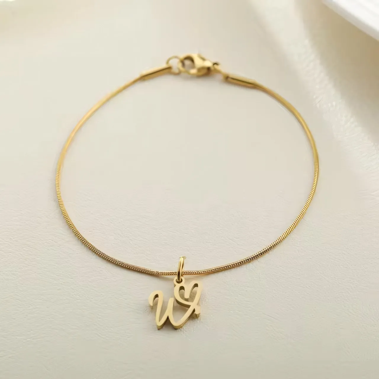 Dainty Cursive Heart Letter Initial Chain Bracelet