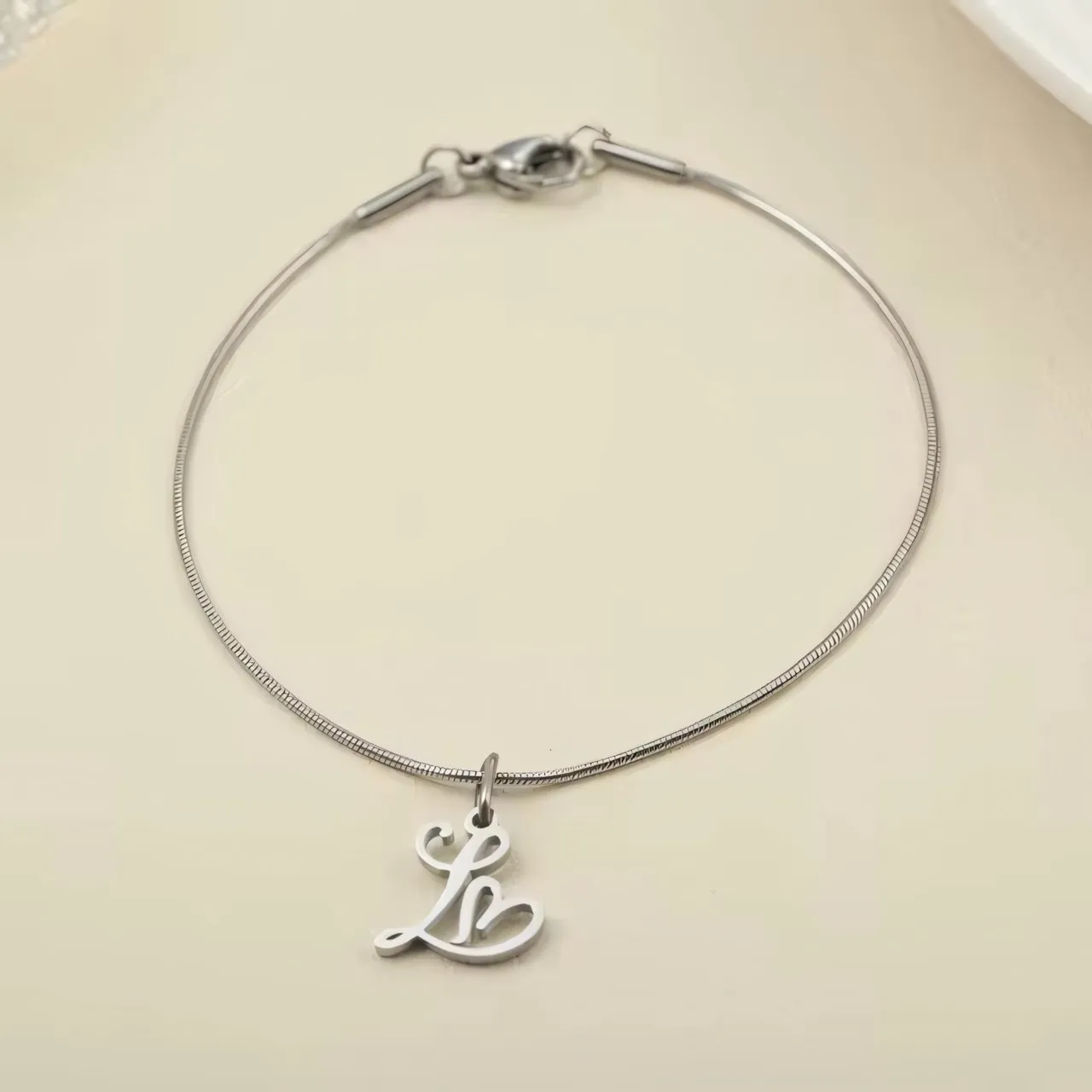 Dainty Cursive Heart Letter Initial Chain Bracelet