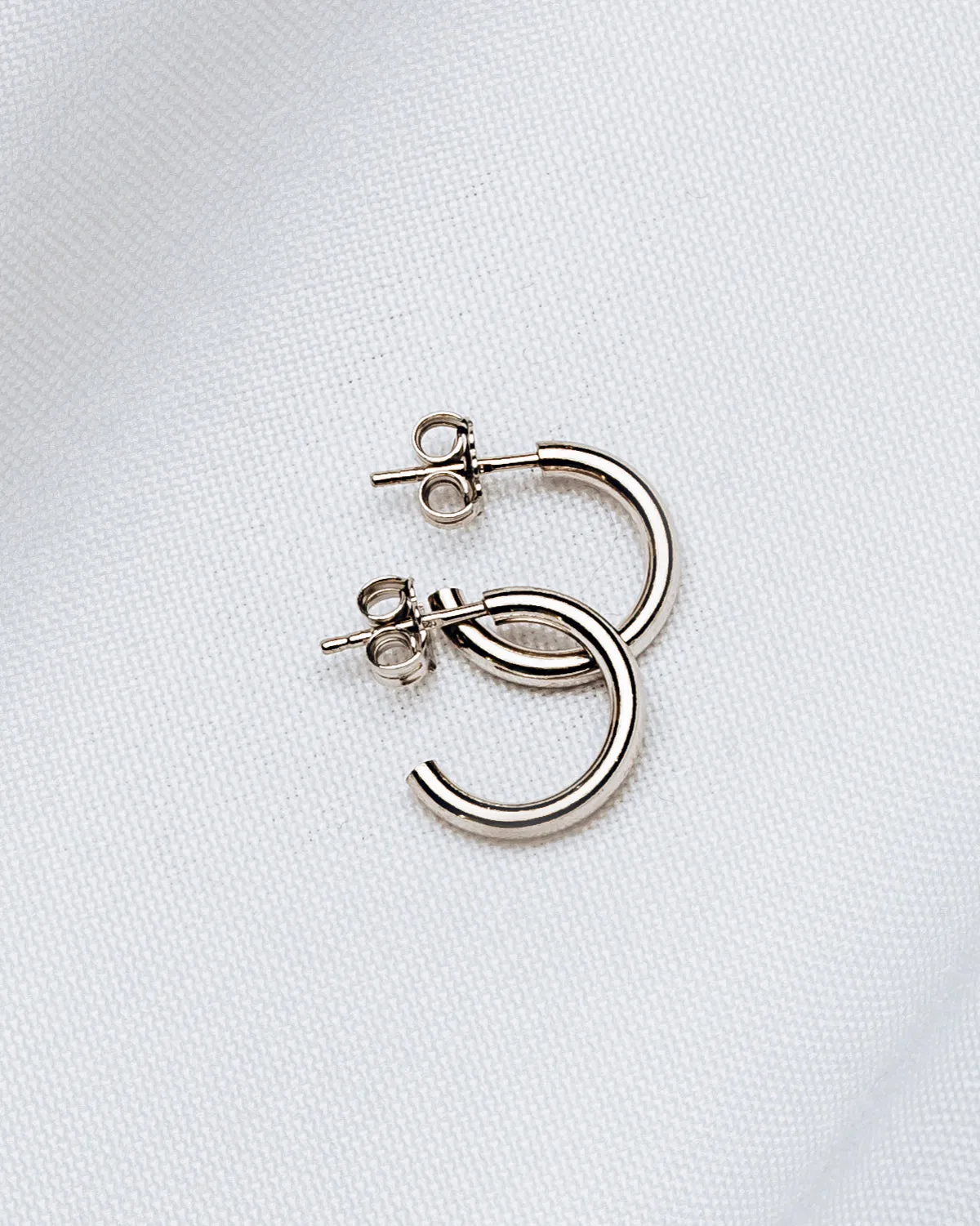 DEAR DARLING BERLIN ESSENTIAL HOOP EARRINGS SMALL SILVER