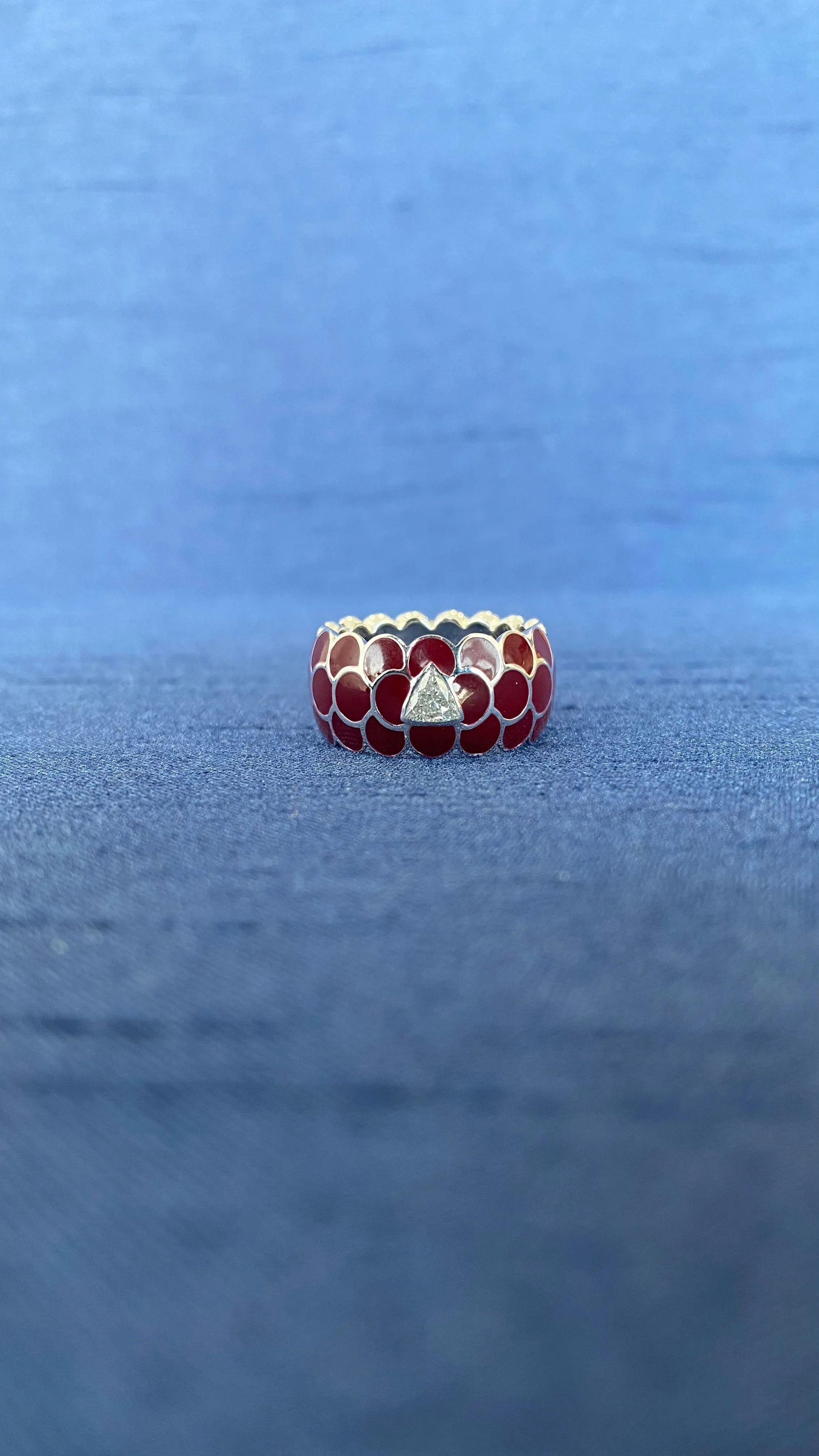 Design Enamel Rings with Trillion Diamonds
