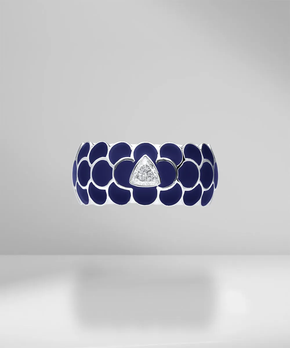 Design Enamel Rings with Trillion Diamonds