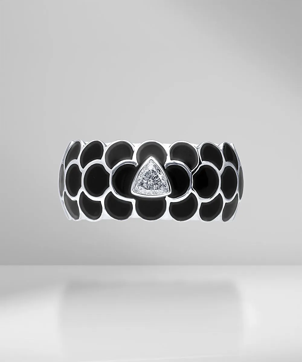Design Enamel Rings with Trillion Diamonds