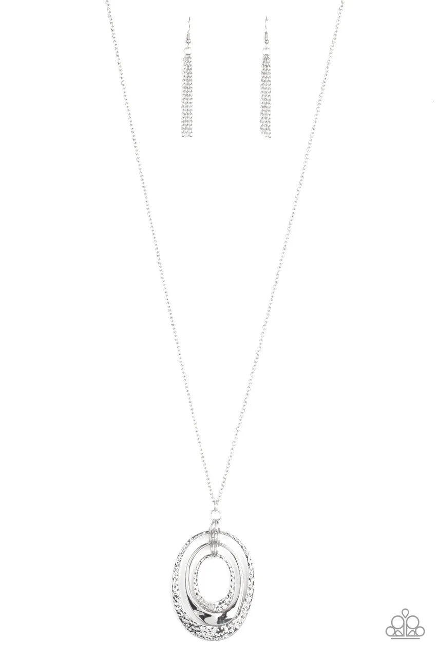 Dizzying Decor Silver Paparazzi Necklace