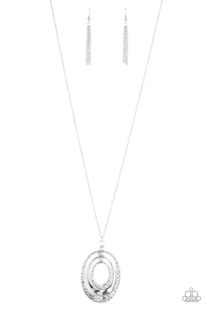 Dizzying Decor Silver Paparazzi Necklace
