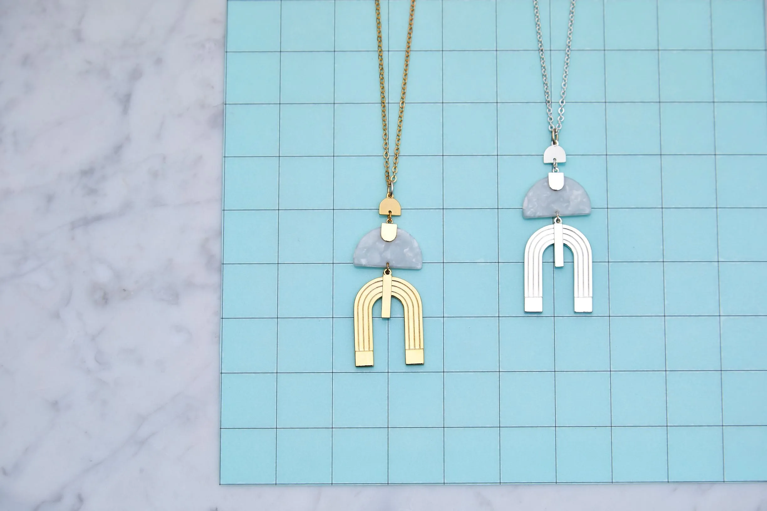 Dominica Necklace in Silver