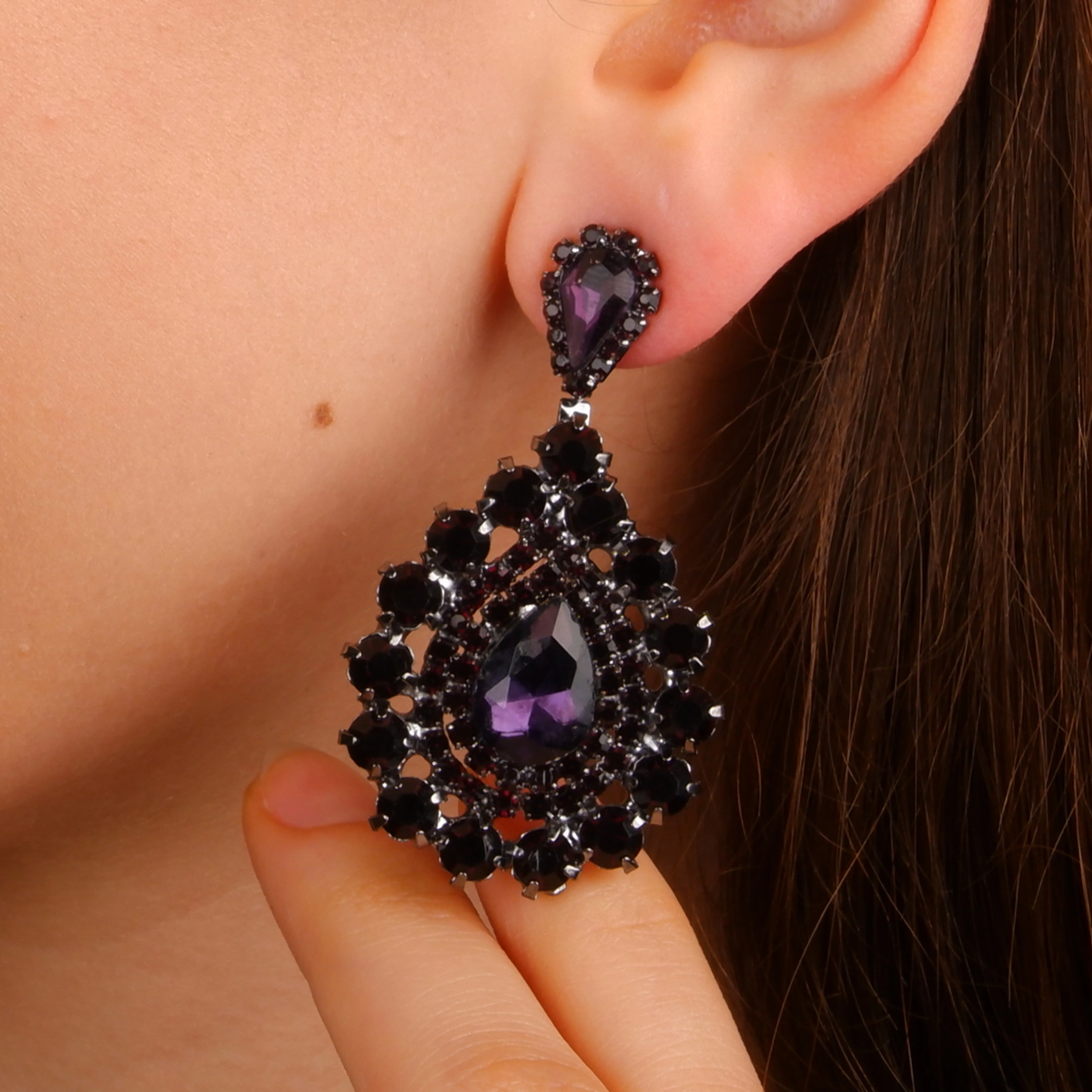 Elegant Minimalist Glass Stone Earrings for Weddings
