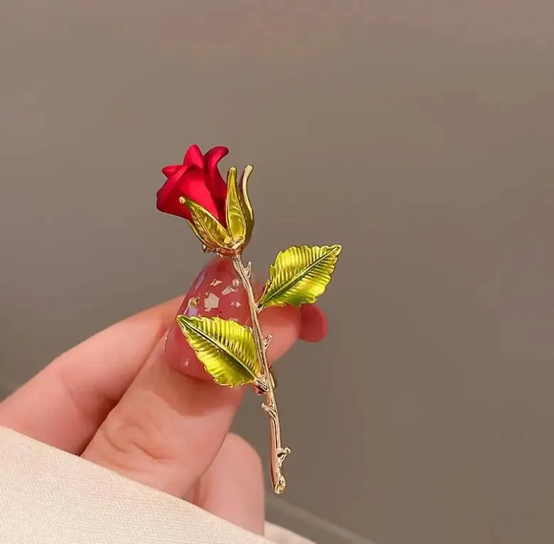 Fashion Pearl Leaf Rhinestone Brooches For Women Elegant Metal Fixed Clothing Pins Daily Jewelry Accessories