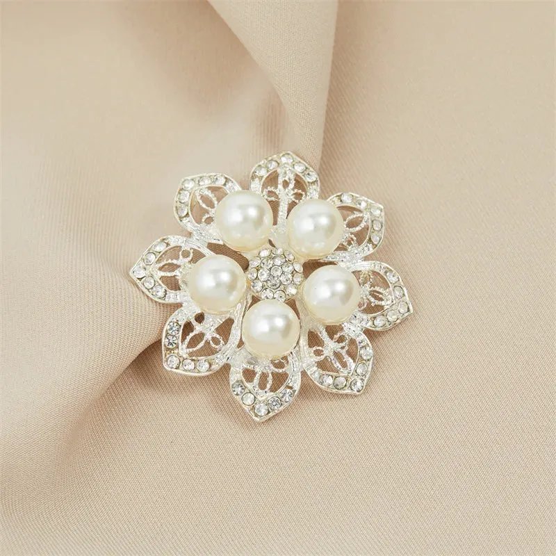 Fashion Pearl Leaf Rhinestone Brooches For Women Elegant Metal Fixed Clothing Pins Daily Jewelry Accessories
