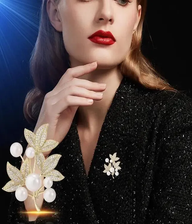 Fashion Pearl Leaf Rhinestone Brooches For Women Elegant Metal Fixed Clothing Pins Daily Jewelry Accessories