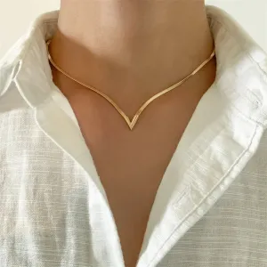 Flat Snake Clavicle Chain Necklace for Male Creative V Shape Pendant Choker Jewelry Accessories Steampunk Men