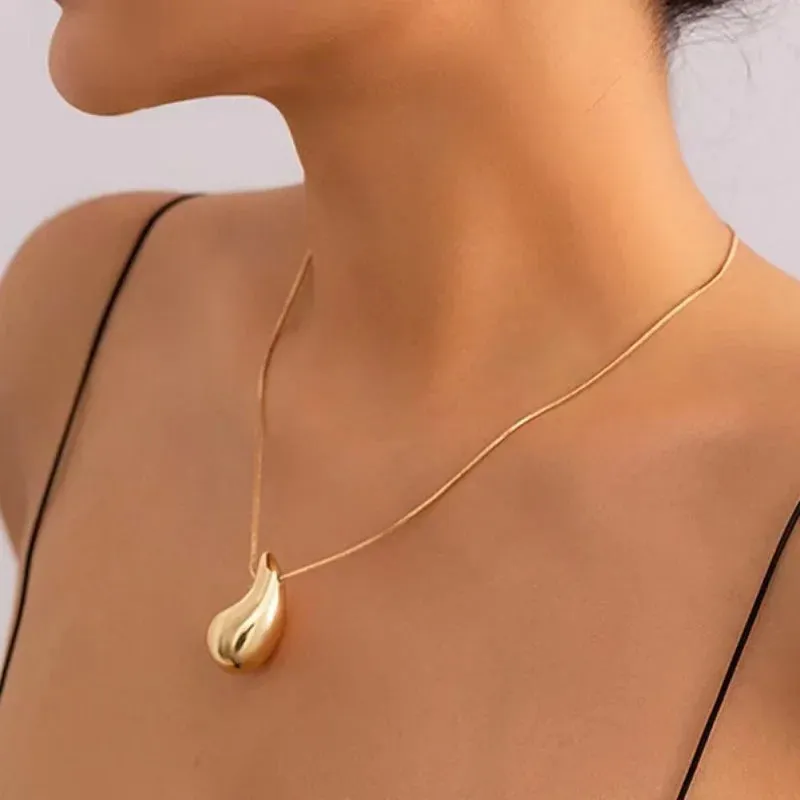 Flat Snake Clavicle Chain Necklace for Male Creative V Shape Pendant Choker Jewelry Accessories Steampunk Men