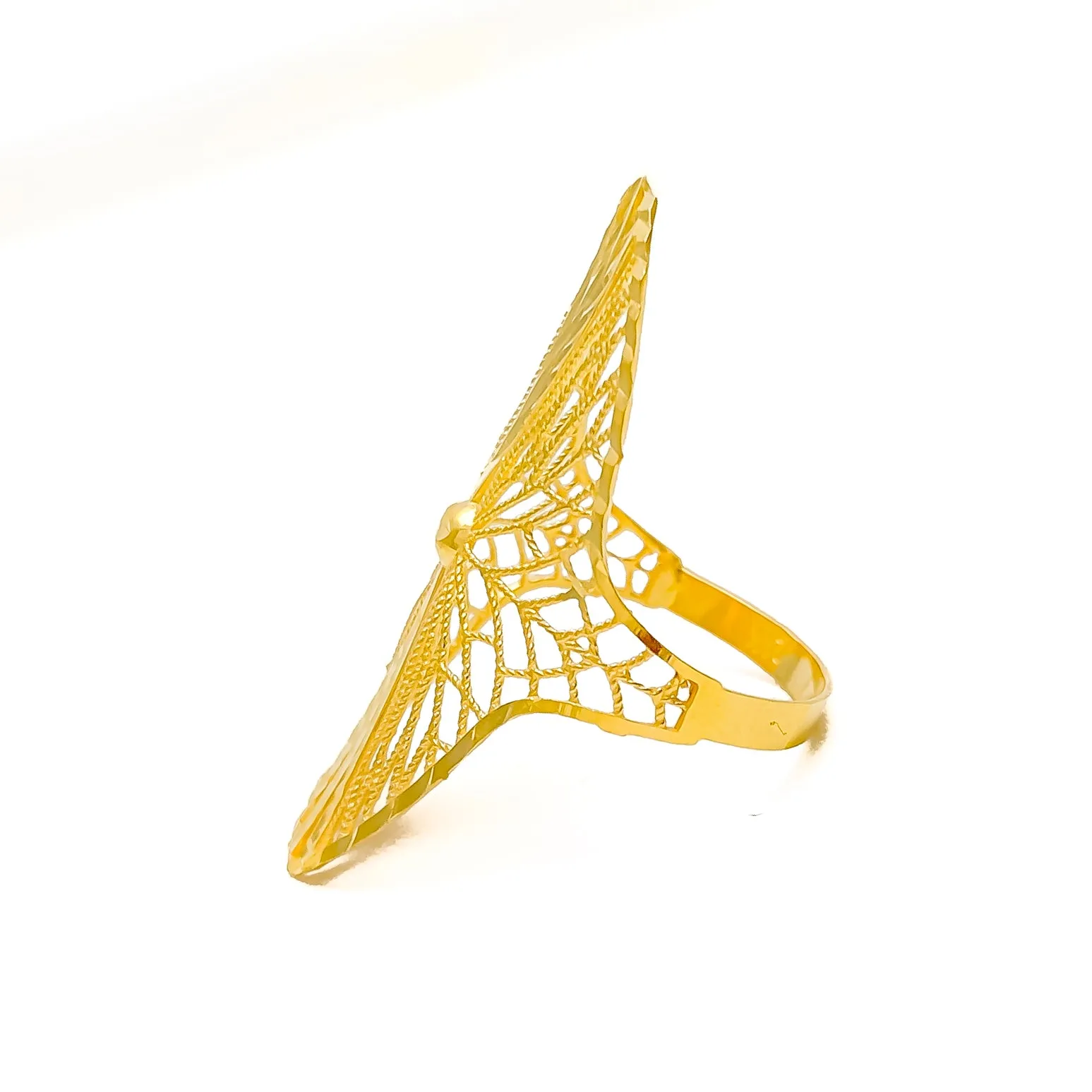 Glistening Striped Floral 21k Gold Ring