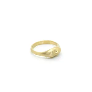 Gold Medium Grey Lady Cameo Ring