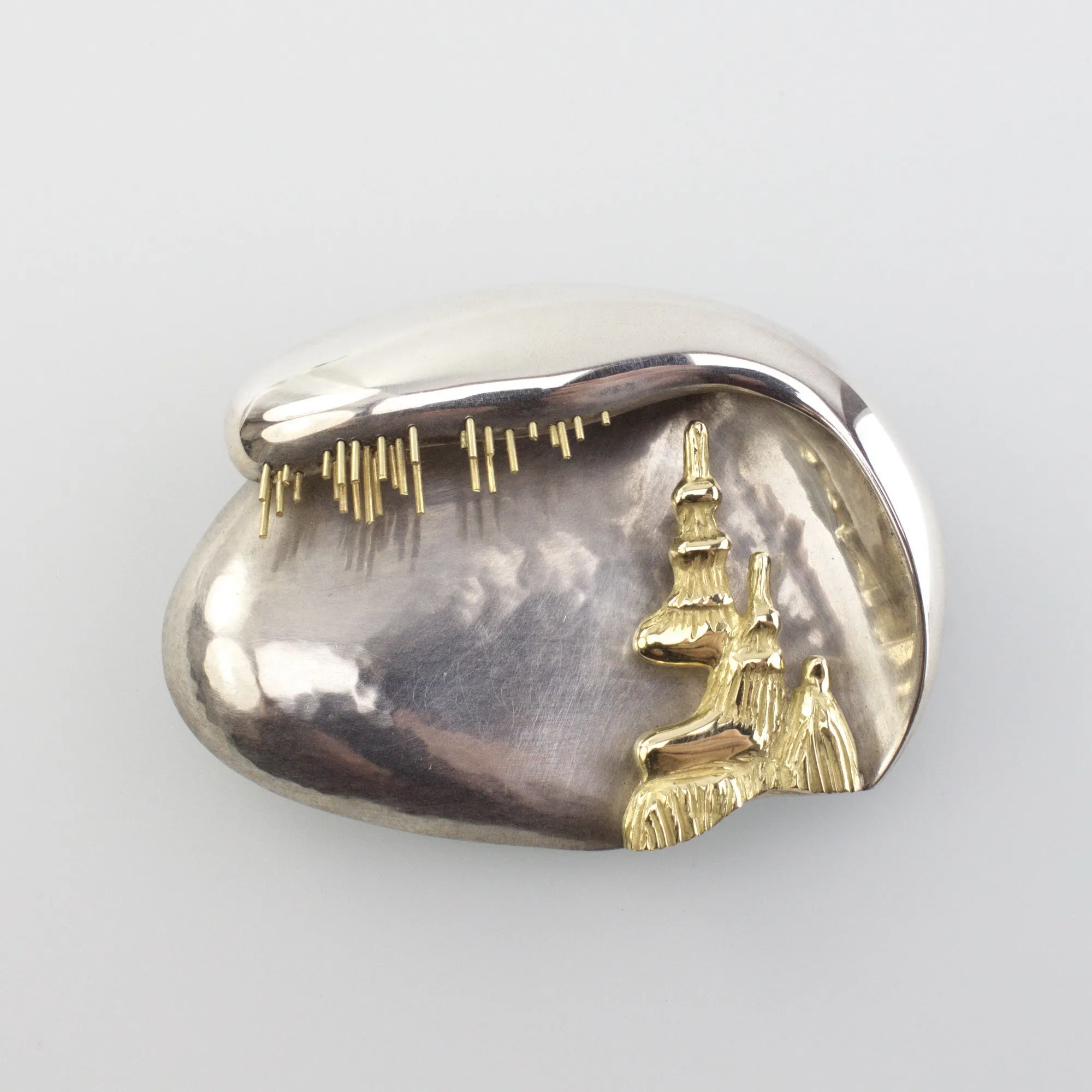 'GOLDEN CAVE' handmade sterling silver & 750 (18kt) yellow gold brooch, stalagmites & stalactites
