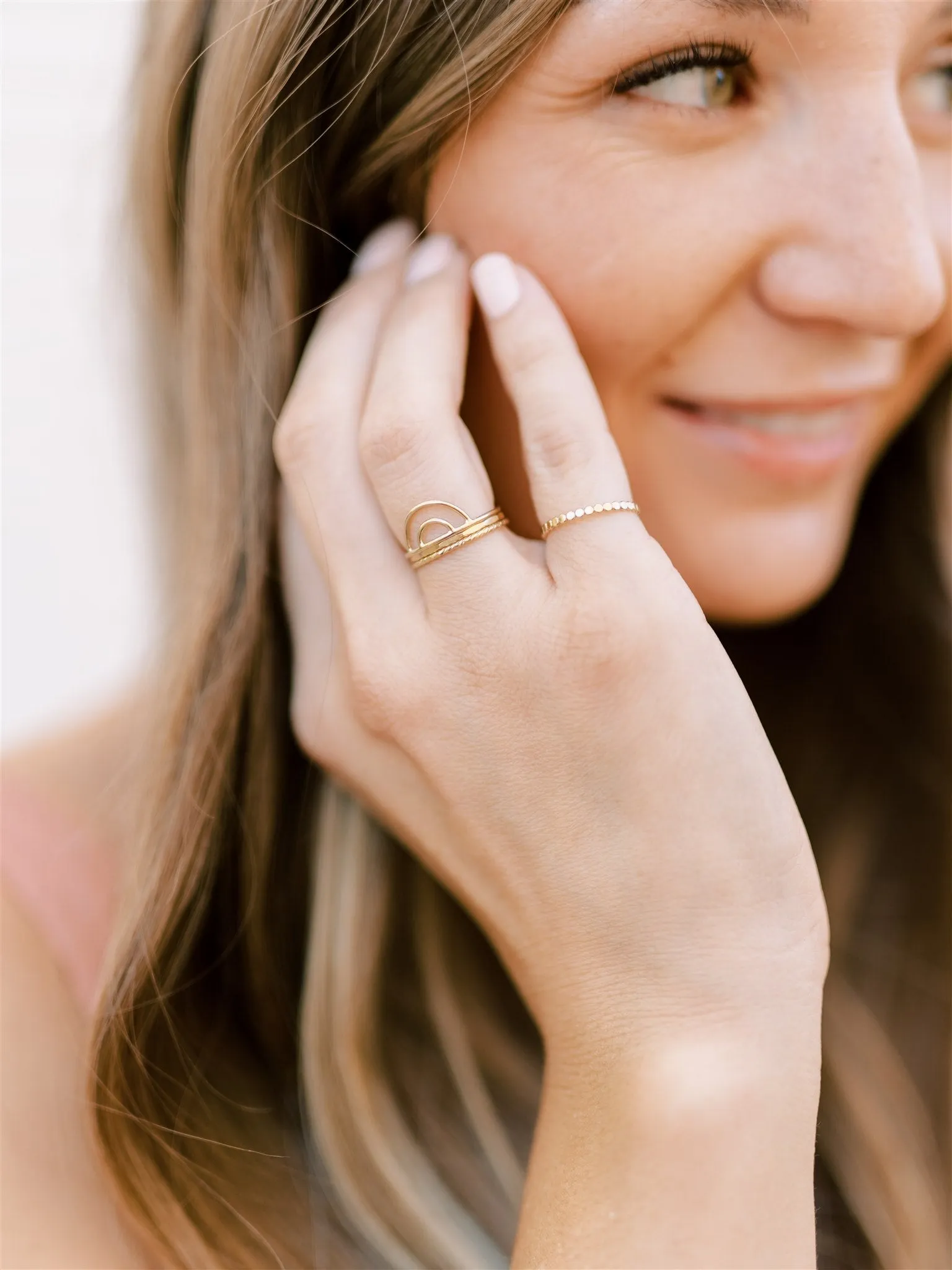 HAMMERED THIN RING