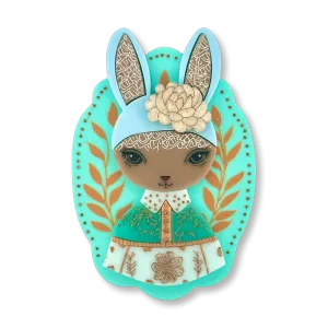 Hazel the bunny 🐰 - brooch