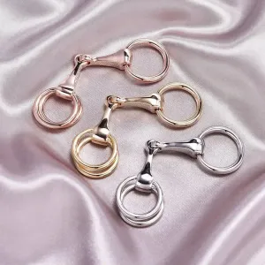 Hot Women Shawl Ring Clip Scarves Fastener Crystal Silk Scarf Buckle Holder Brooch Wedding Fashion Jewelry Female Classic Gift