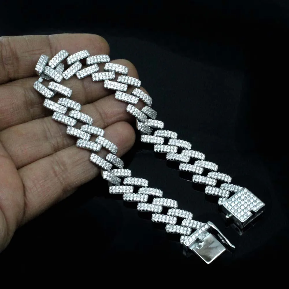 Iced Out Cuban link Bracelet for Men in 925 Silver.