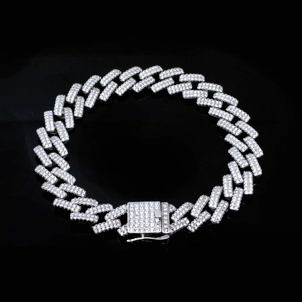 Iced Out Cuban link Bracelet for Men in 925 Silver.