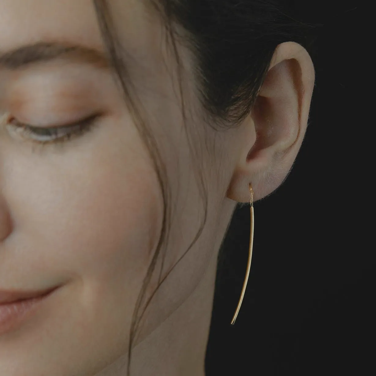Linear Curve Earrings | E3501