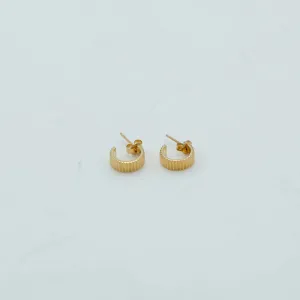 Lines Hoop Studs - Gold