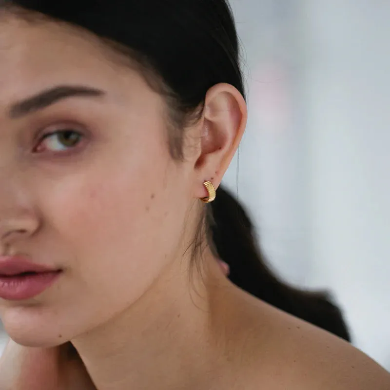 Lines Hoop Studs - Gold