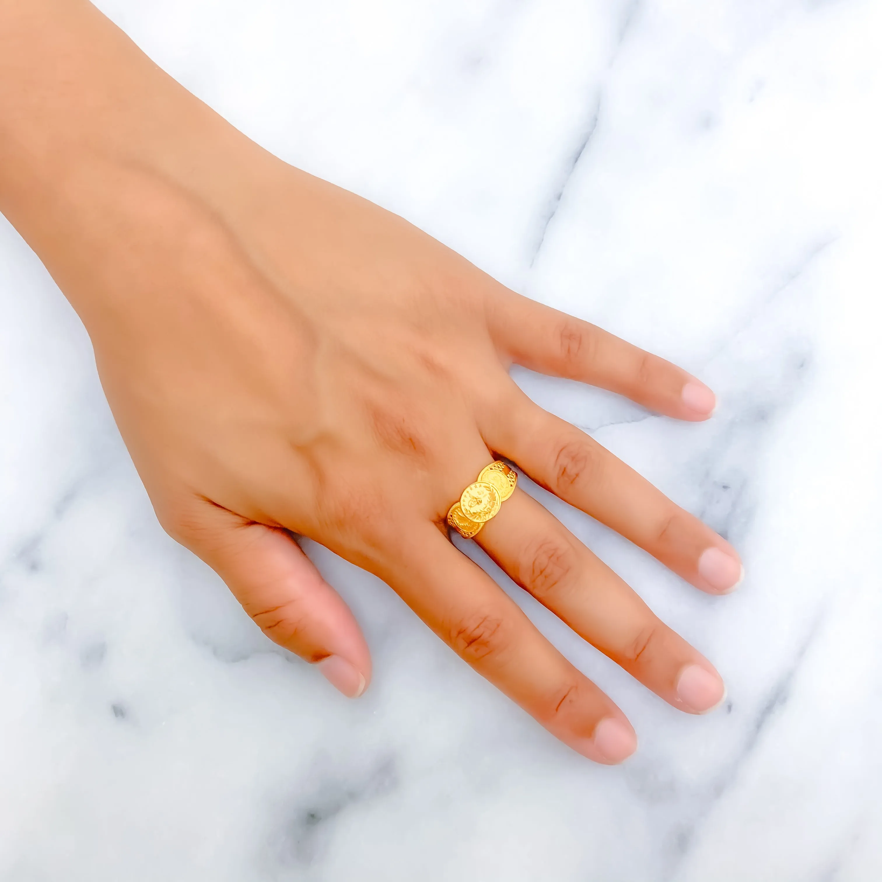 Lovely Shimmering Turkish 22k Gold Ring