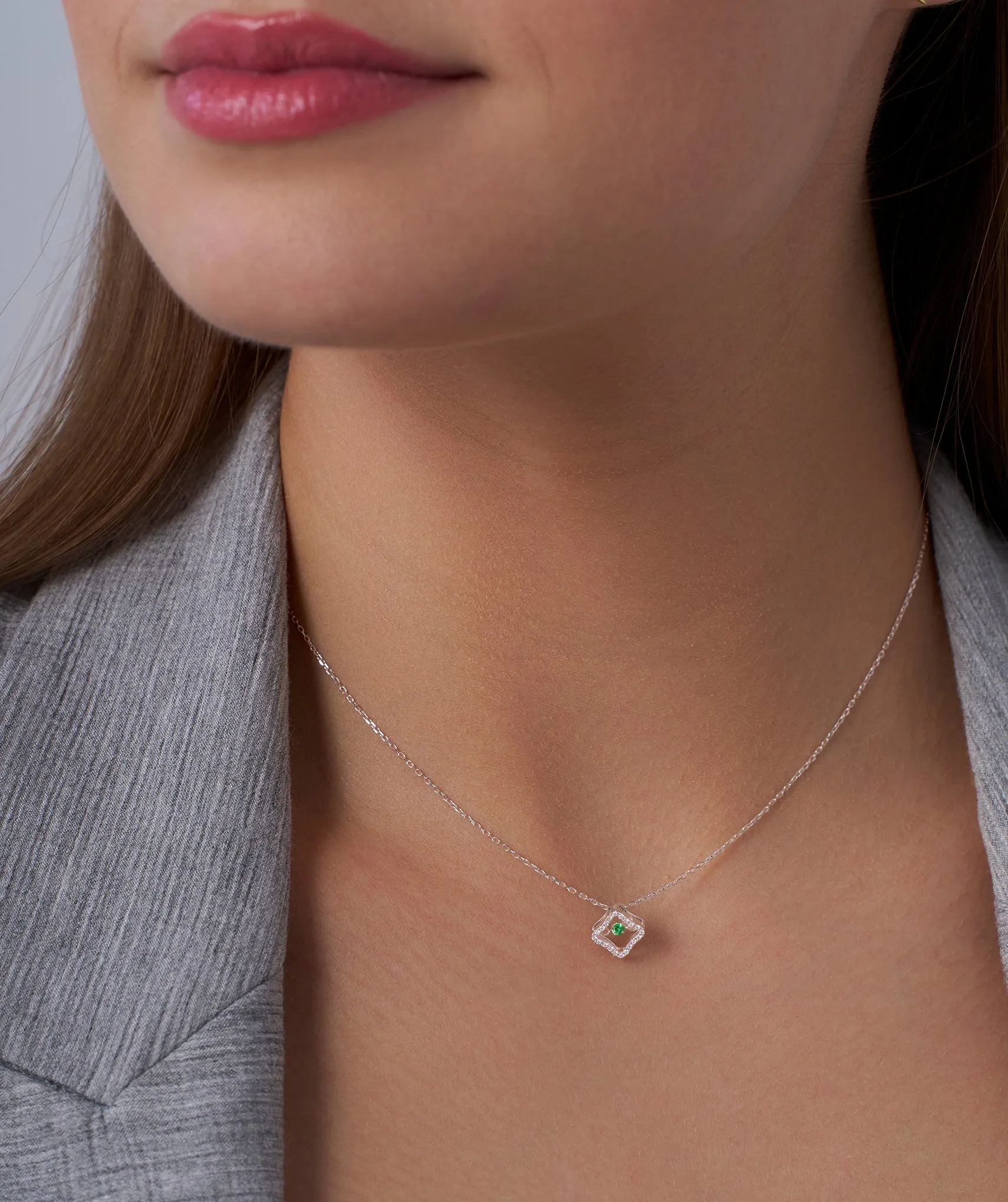 Luxe Clover Glow Necklace
