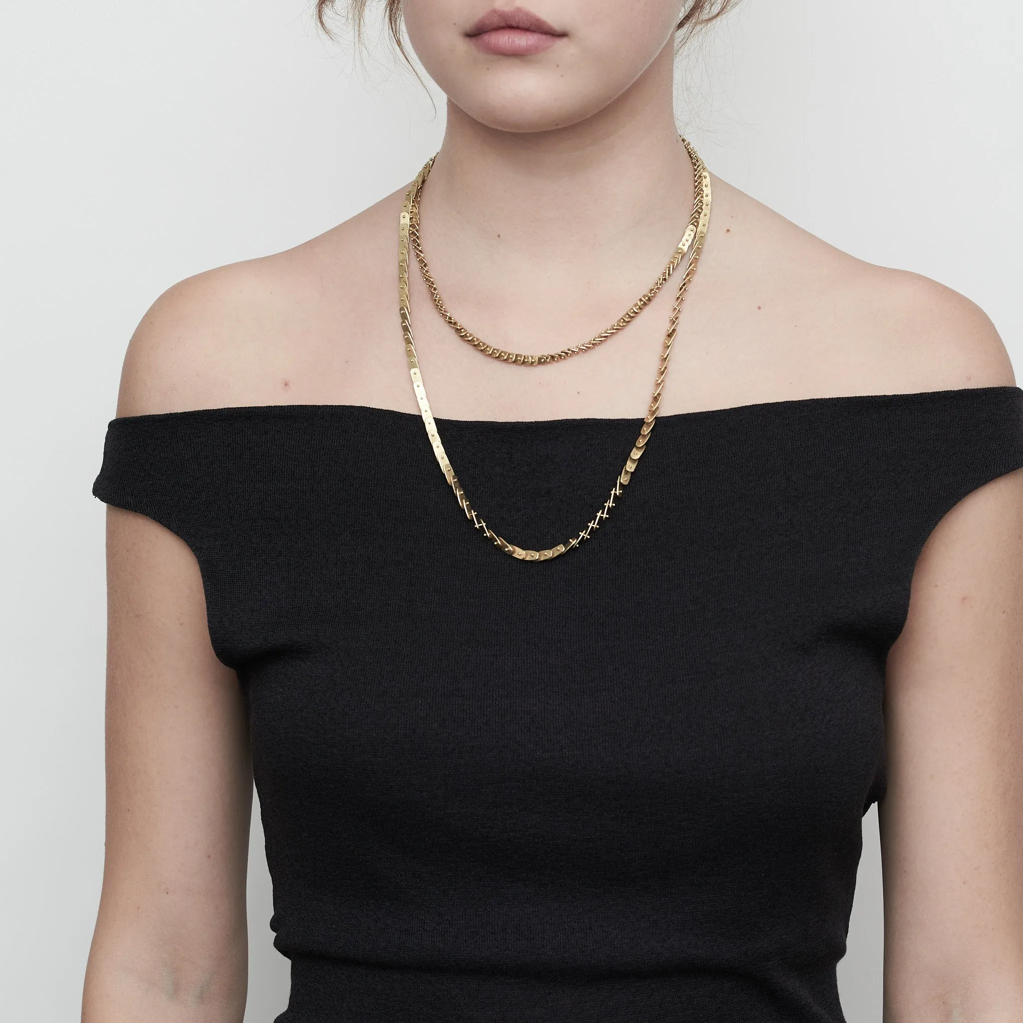 Mini Escamas Long, 19k Gold