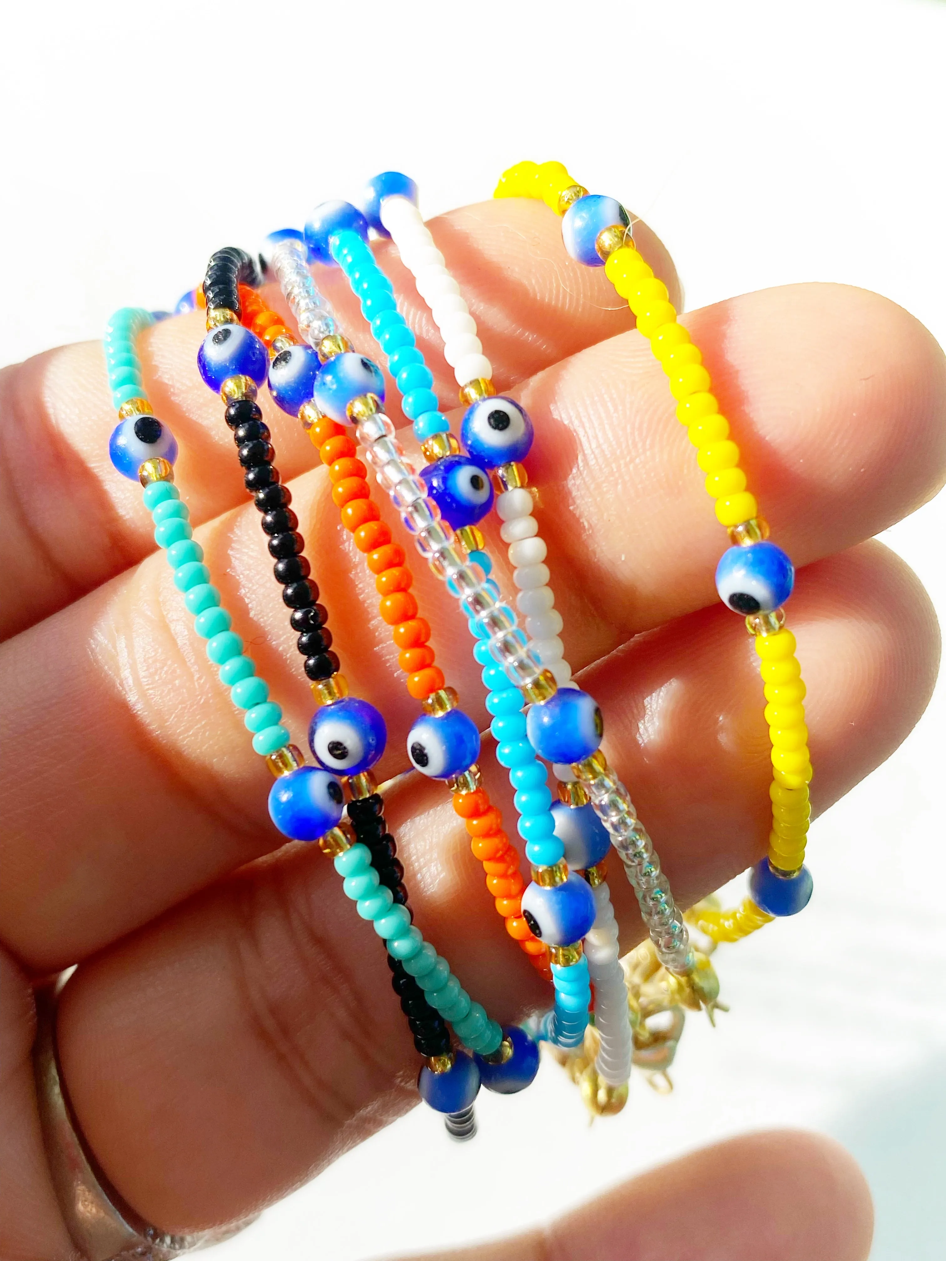 Minimalistic Evil Eye Bead Bracelet