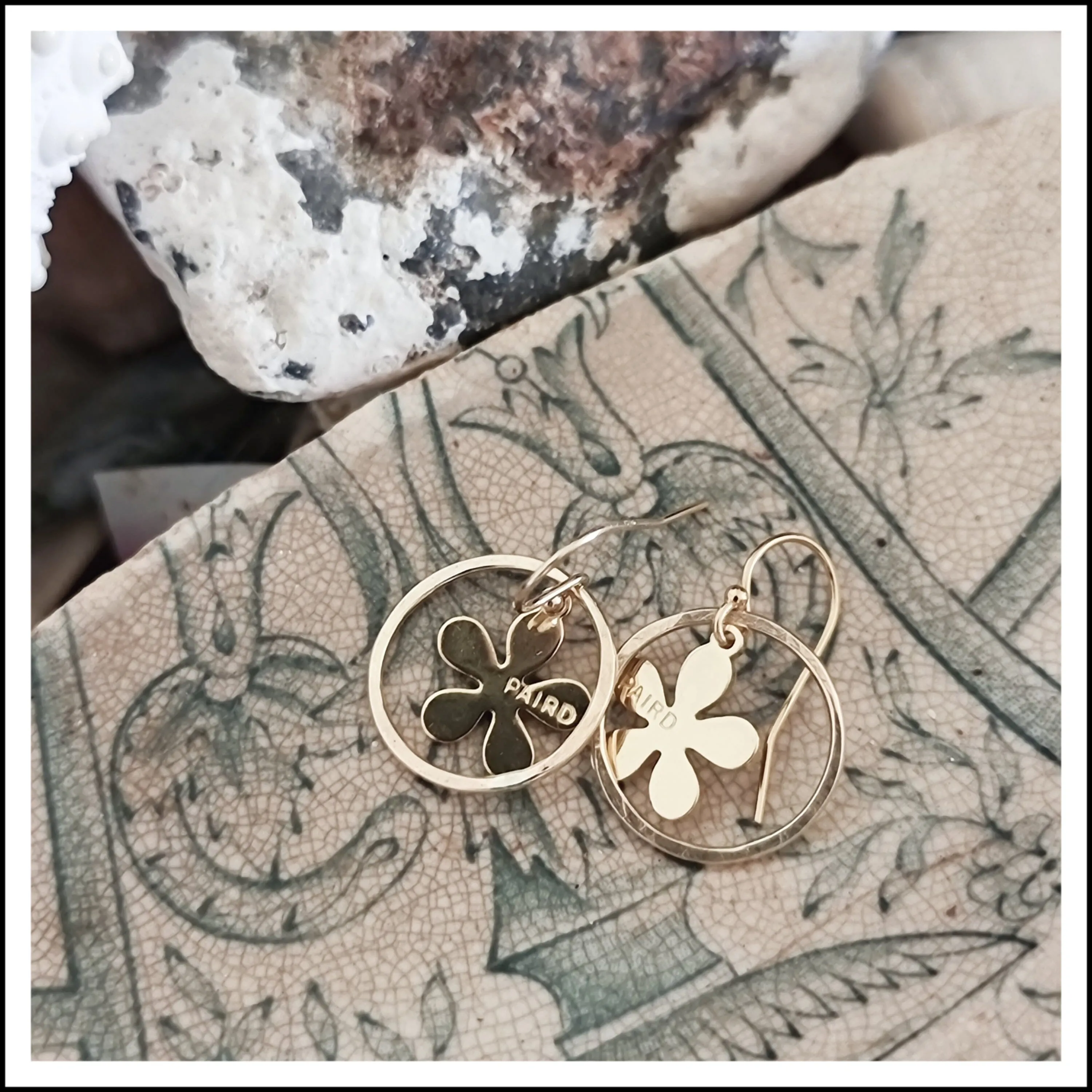 PAIRD Daisy Halo Earrings