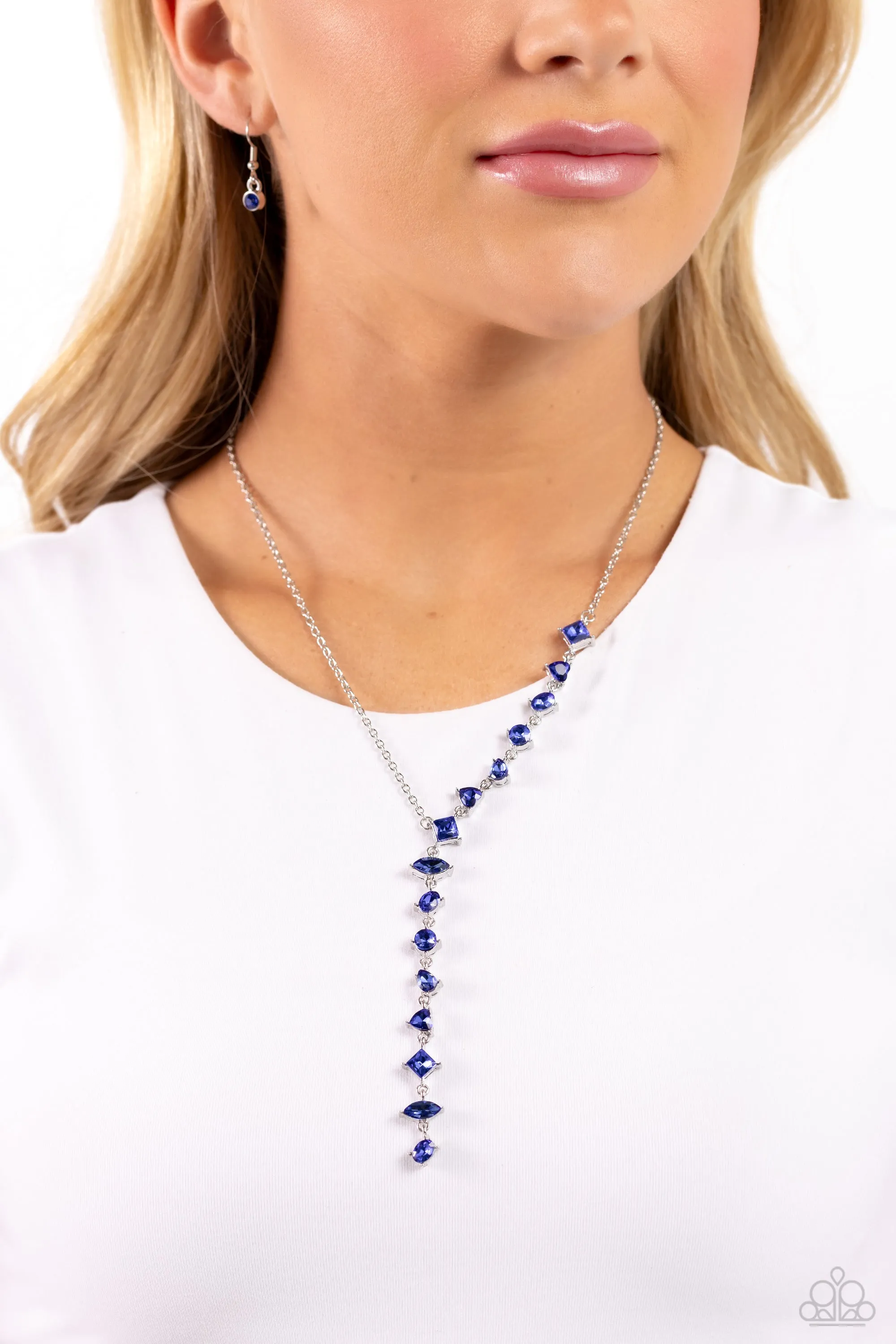 PAPARAZZI Diagonal Daydream - Blue NECKLACES
