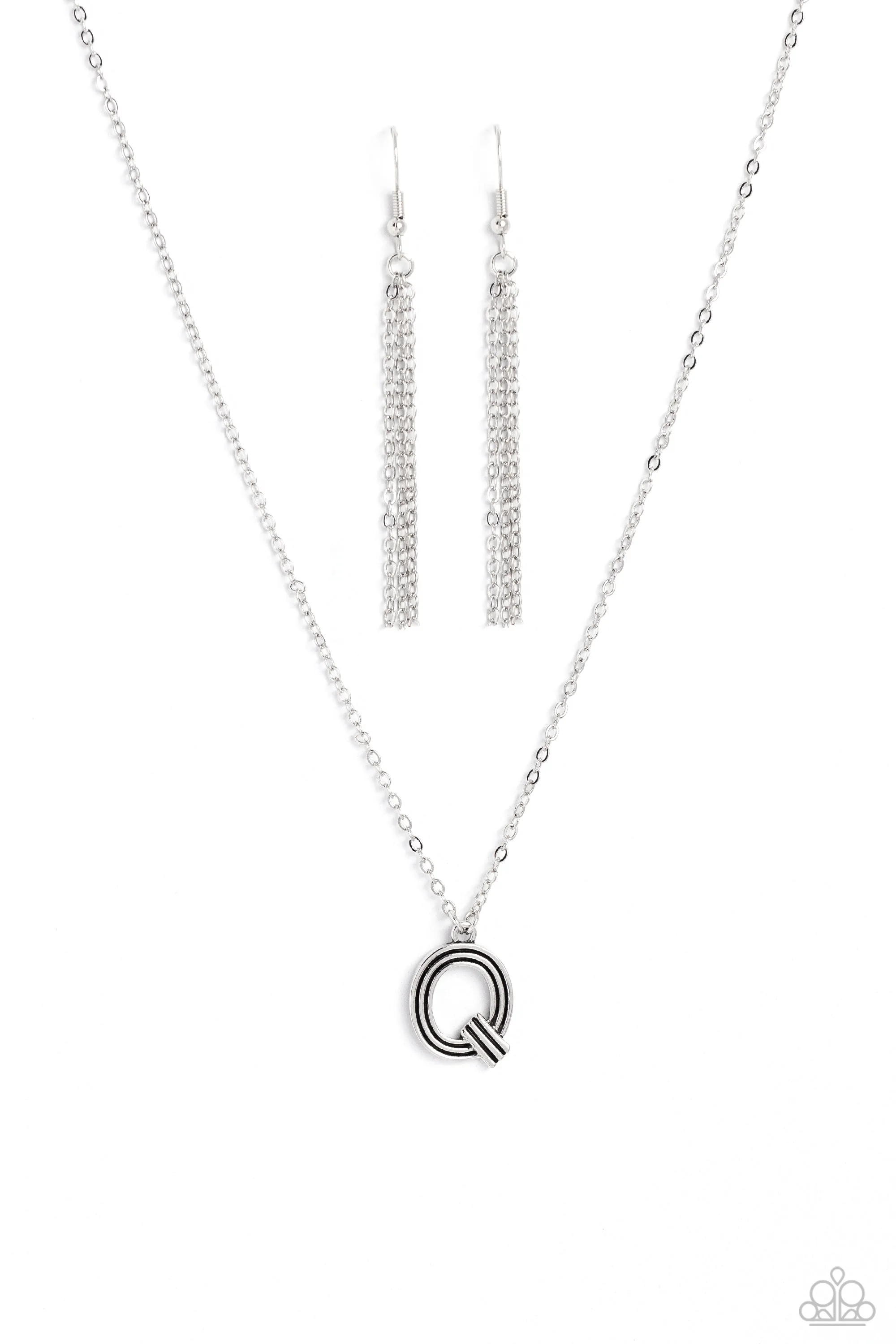 Paparazzi Leave Your Initials - Silver Letter “Q”